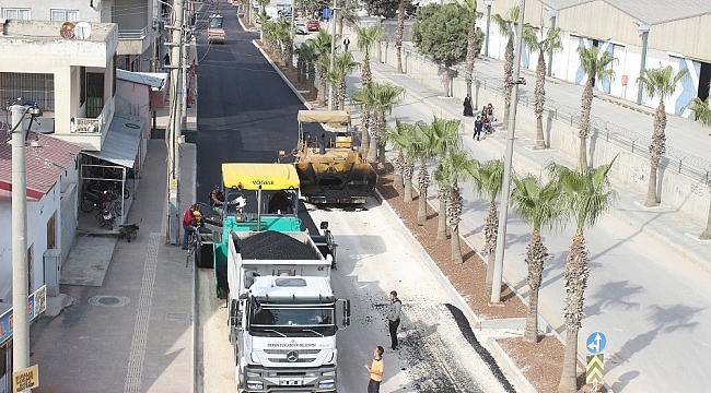 Karacailyas'ta alt yapı ve üst yapı çalışmaları birlikte yürüyor