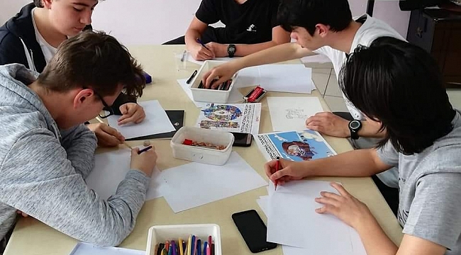 Karikatür Atölyesi öğrencilerine 23 ödül