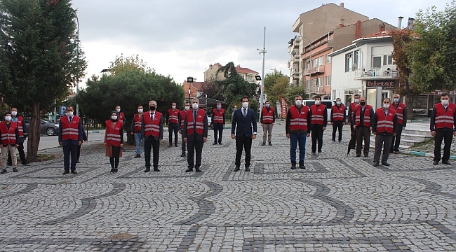 Kaymakam, korona virüse klip ile mücadele başlattı