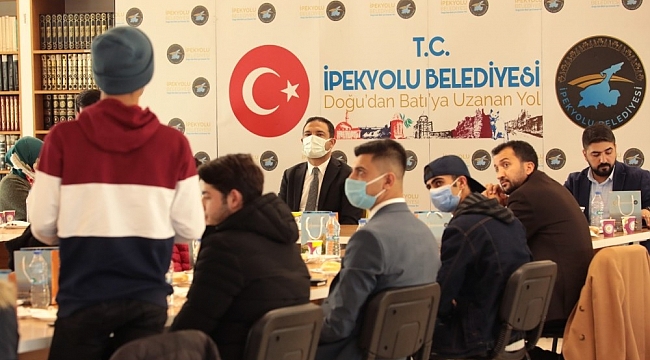 Kaymakam ve Belediye Başkan Vekili Aslan gençlerle bir araya geldi