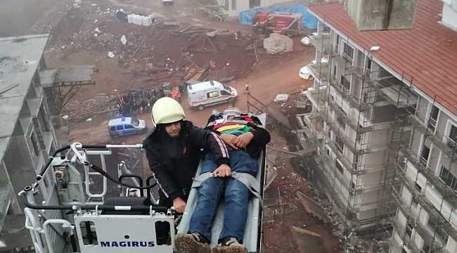 Kırılan vinçte yaralanan operatörü itfaiye kurtardı
