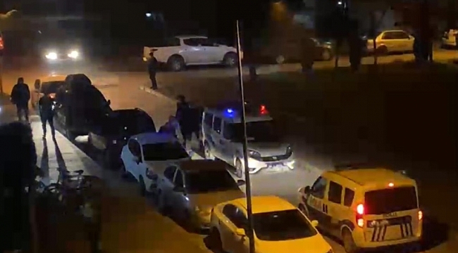 Kısıtlama saatlerinde sokakta tartıştılar: 5 gözaltı