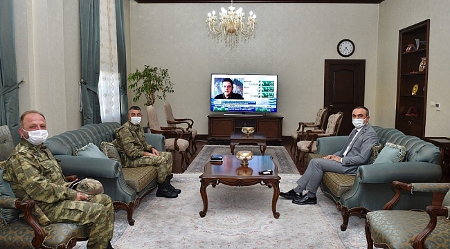 Komutanlardan Vali Soytürk'e ziyaret