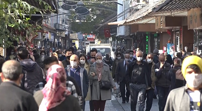Korona virüs ile kimileri adeta dalga geçiyor kimileri ise çok ciddiye alıyor