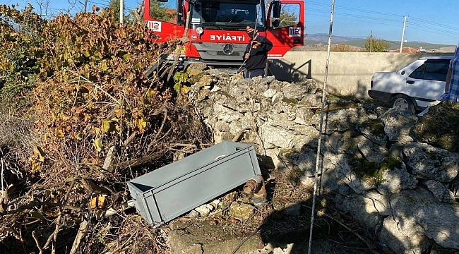 Küçükbaş hayvan 5 metrelik kuyudan itfaiye tarafından kurtarıldı