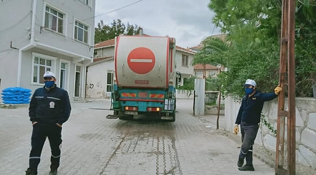 Marmara'da çöp konteynırları temizleniyor