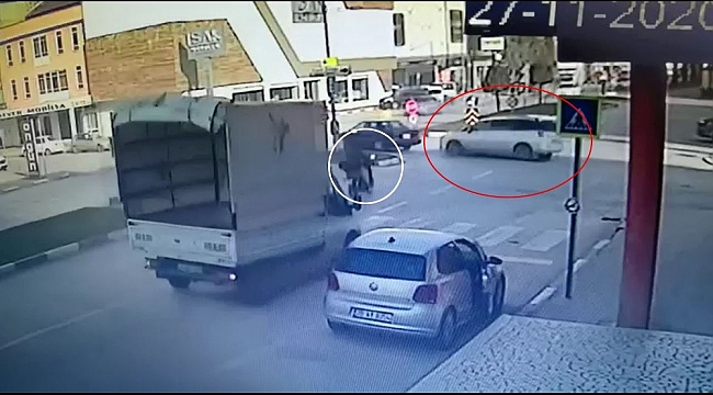 Motosiklet ile otomobil böyle çarpıştı: 1 yaralı
