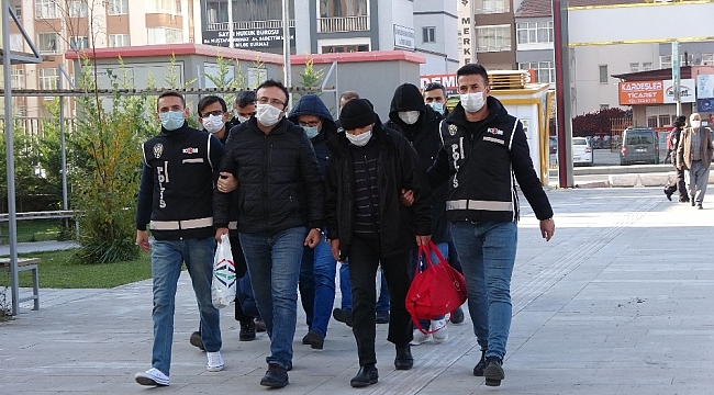 Niğde merkezli FETÖ operasyonunda 7 şüpheli daha adliyeye sevk edildi