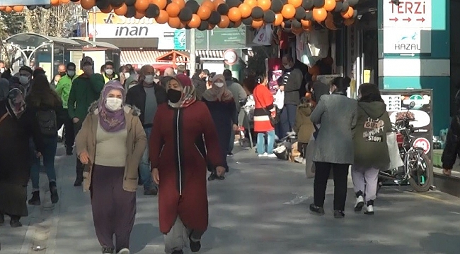 Niğdeli vatandaşlar pandemi kurallarına uyuyor