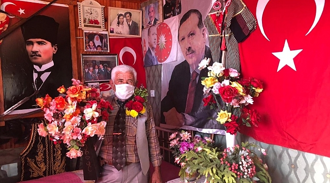 Öğrencileri "Çiçek Hoca"yı çiçeksiz bırakmadılar