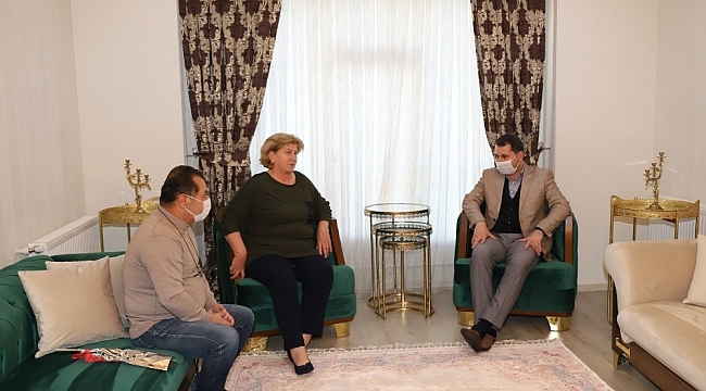 Öğretmenler gününde anlamlı ziyaret