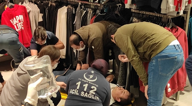 Park Afyon AVM'de tabanca dehşeti