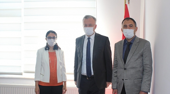 Sağlık Bilimleri Enstitüsünde devir teslim töreni