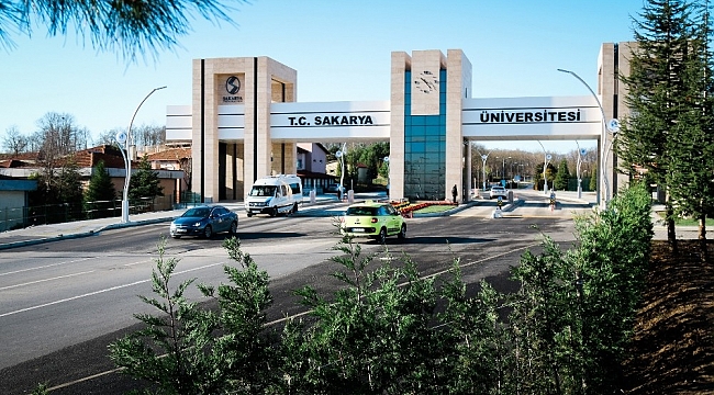 SAÜ'lü akademisyenlerden büyük başarı
