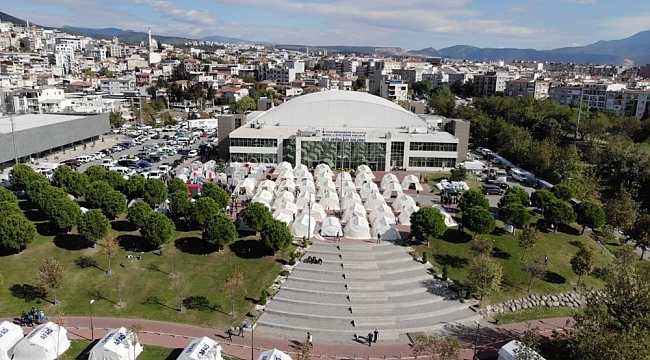 Tayvan Hükümetinden İzmir Büyükşehir Belediyesine 70 bin dolar deprem bağışı