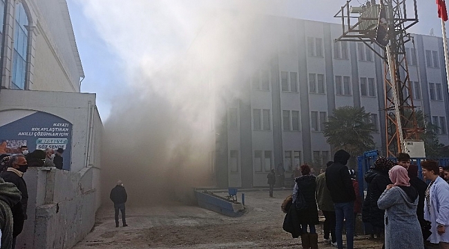 Tekstil fabrikasında çıkan yangın korku dolu dakikalar yaşattı