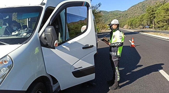 Trafik ekiplerinden Covid-19 denetimi