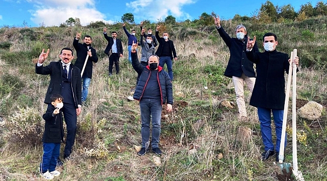 Ülkücüler, Alparslan Türkeş anısına fidan dikti