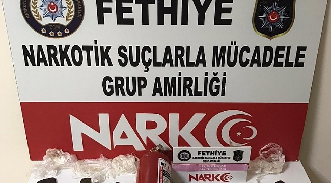 Yangın tüpüne uyuşturucu gizlemiş