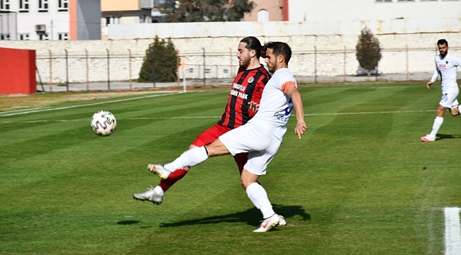2. Lig: Turgutluspor: 2 - Karacabey Belediyespor: 0