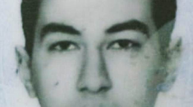 20 yaşındaki genç aracının içinde tüfekle vurulmuş halde ölü bulundu