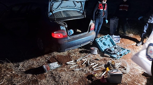 Adana'da kaçak kazı yapan 6 kişi yakalandı