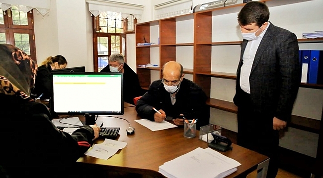 Aksaray Belediyesinden esnaflara bin lira destek