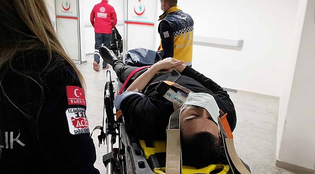 Aksaray'da kamyonet ile otomobil çarpıştı: 2 yaralı