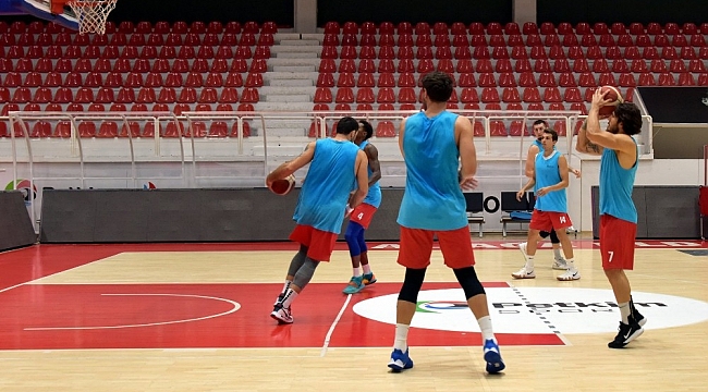 Aliağa Petkimspor - Tofaş mücadelesine korona virüs engeli