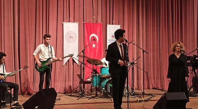Anadolu Üniversitesi genç müzisyenlerin yanında