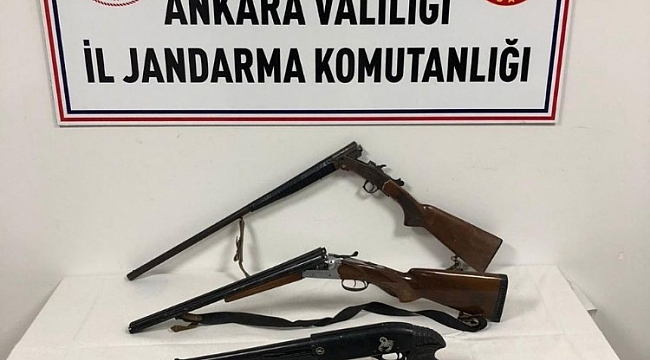 Ankara'da jandarma bir kişiyi 4 adet ruhsatsız silahla yakaladı
