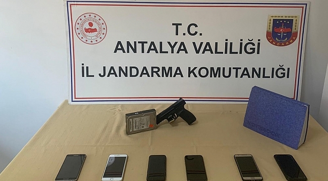 Antalya'da yasadışı bahse jandarma operasyonu: 6 gözaltı