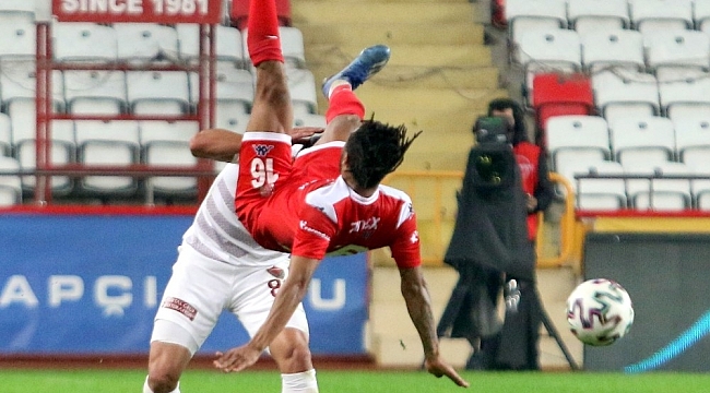 Antalyaspor'dan, 15 haftada 2 farklı mağlubiyet