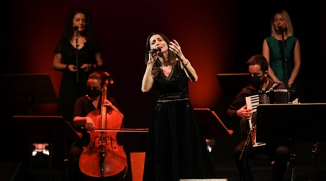 Ayşenur Kolivar'ın projesi 'Çayeli'nden Öteye' müzikseverlerle buluşuyor