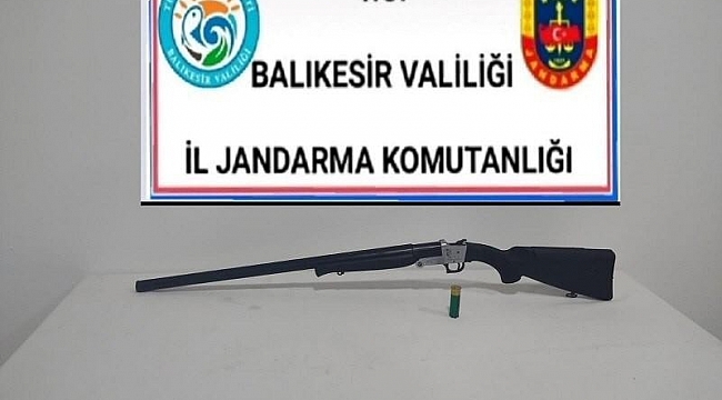 Balıkesir'de jandarma ekipleri 18 aranan şahsı yakaladı
