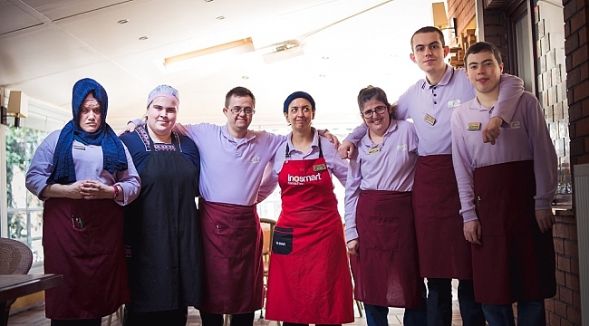 Başkan Ataç, "Gökkuşağı Kafe'nin de özünde sevgi var"