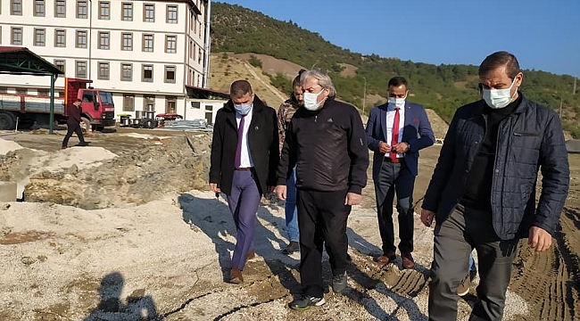 Başkan Şahin, hal kompleksi çevre düzenleme ve yapımı devam eden yatırımları inceledi