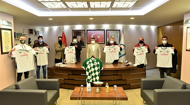 Başkan Yılmaz'dan Timsah’a formalı destek