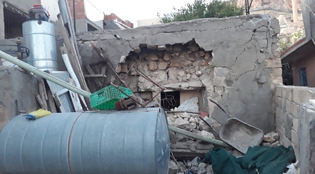 Belediye ödül olarak ev yaptı, duvarların yıkılması sonrası ortada kaldı