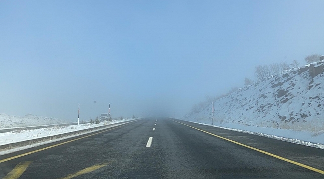 Bingöl -Elazığ karayolunda sis etkili oluyor