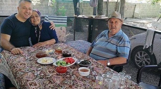 Bir ay içinde anne, baba ve oğlu koronadan hayatını kaybetti