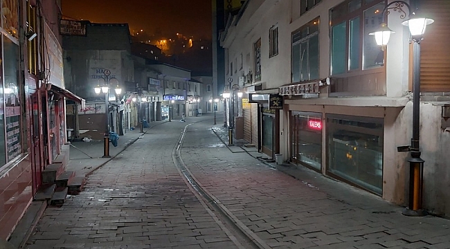 Bitlis'te kısıtlama ile birlikte sokaklar boş kaldı