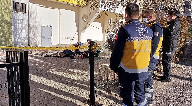 Boşanma aşamasındaki kadın 8. kattan atlayarak yaşamına son verdi