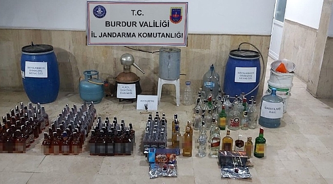 Burdur'da yılbaşı öncesi jandarmadan kaçak içki operasyonu