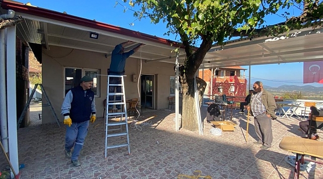 Burhaniye'de köy kahvehanesi yenilendi
