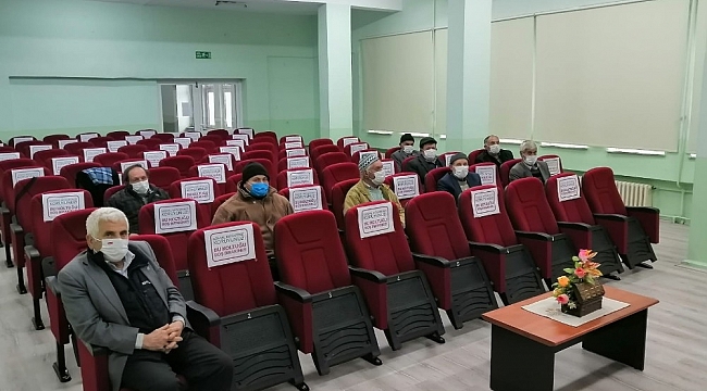 Çilek üreticileri bilgilendirildi