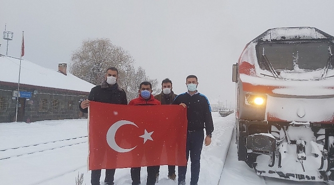 Çin'e giden ikinci ihracat treni personeli Sarıkamış şehitlerini unutmadı