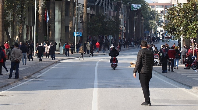 Denizli'de korona virüs tedbirlerine uymayan 27 kişiye ceza kesildi