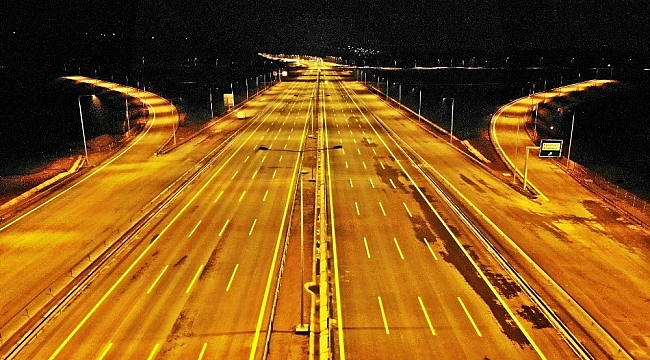 Dev projenin gece görüntüsü hayran bıraktı