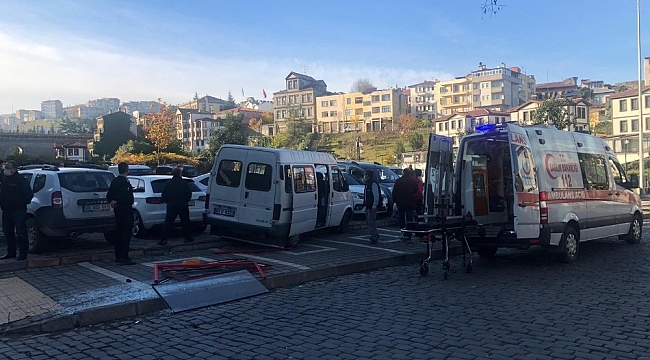 Direksiyon başında fenalaşan sürücü yayaya çarptı